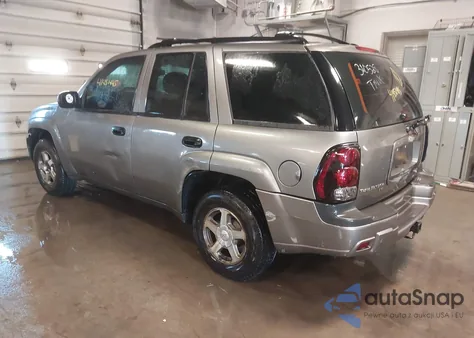 2005 Chevrolet Trailblazer Ls z USA, uszkodzony, nr VIN 1GNDT13S352310528